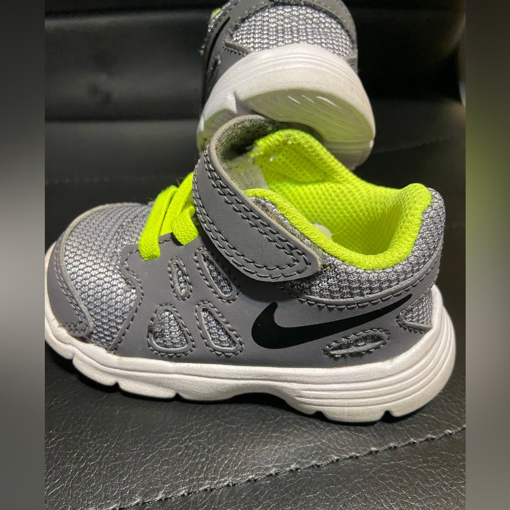 Toddler sneakers